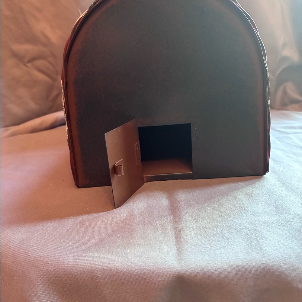 Patriotic 'I Love America' Decorative Mailbox Birdhouse - Red,White, lBlue - Picture 5 of 9